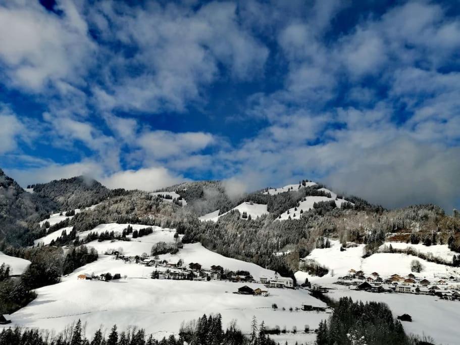 Confortable Chalet Avec Magnifique Vue En Gruyere. Charmey Buitenkant foto